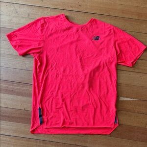 New Balance Men's Vibrant pink/red running tee - sz L